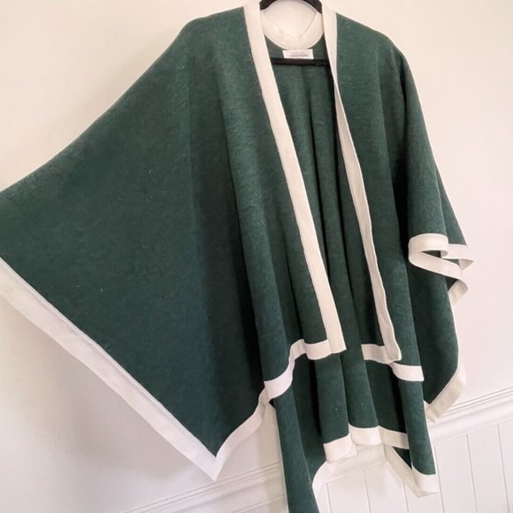 Game Day Green Wrap Women's Wearable Blanket Sweater Poncho One Size EUC L1 - Picture 4 of 8